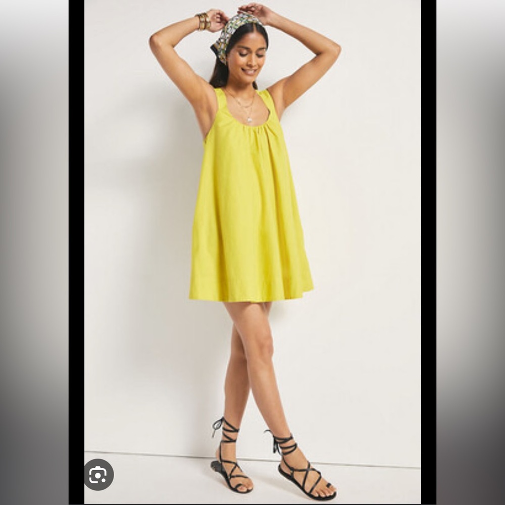Sweet yellow cross-back mini dress (with pockets!) by Maeve